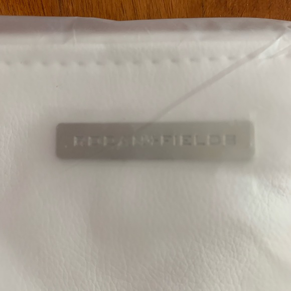 Rodan+Fields Regimen Bag - Picture 2 of 2